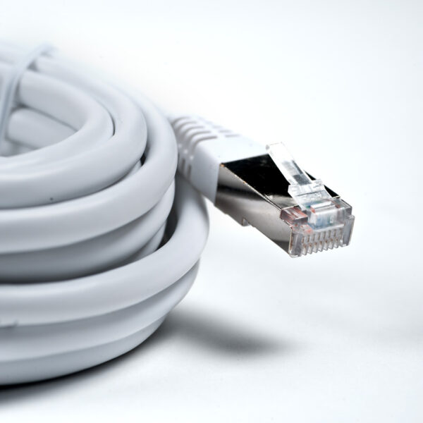 כבל רשת מסוכך CAT 5E STP אורך 10 מטר