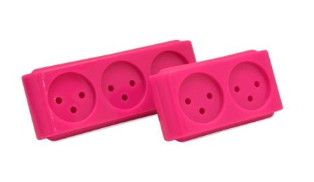 מפצל חשמל 2 שקעים צמוד קיר בצבע ורוד – תמונה 2