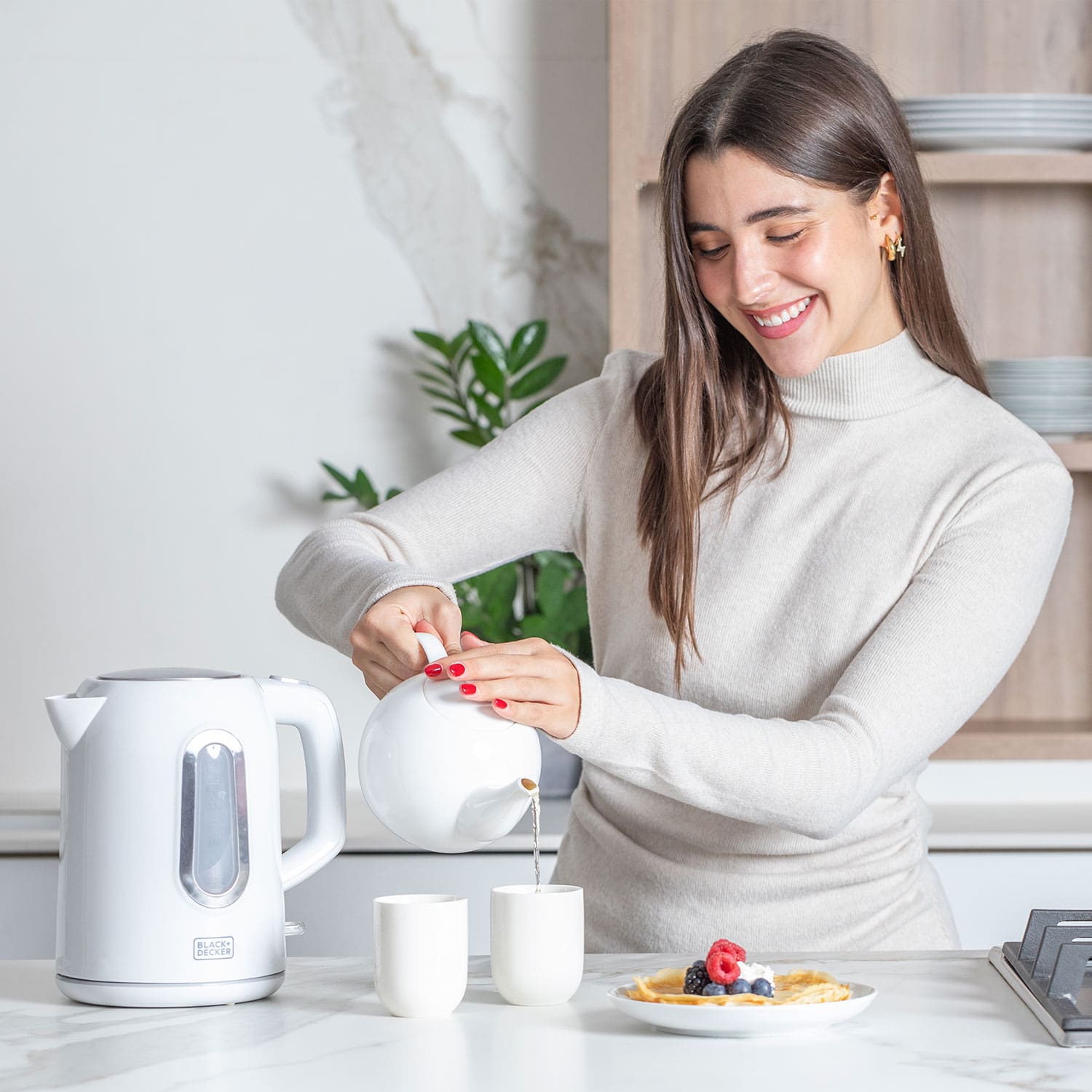 קומקום חשמלי נירוסטה עוצמתי 2200W בנפח 1.7 ליטר – תמונה 2